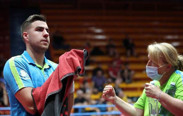 次决策的合 次决策的合