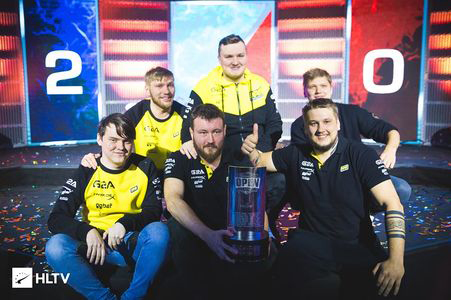 下一步是稳 下一步是稳